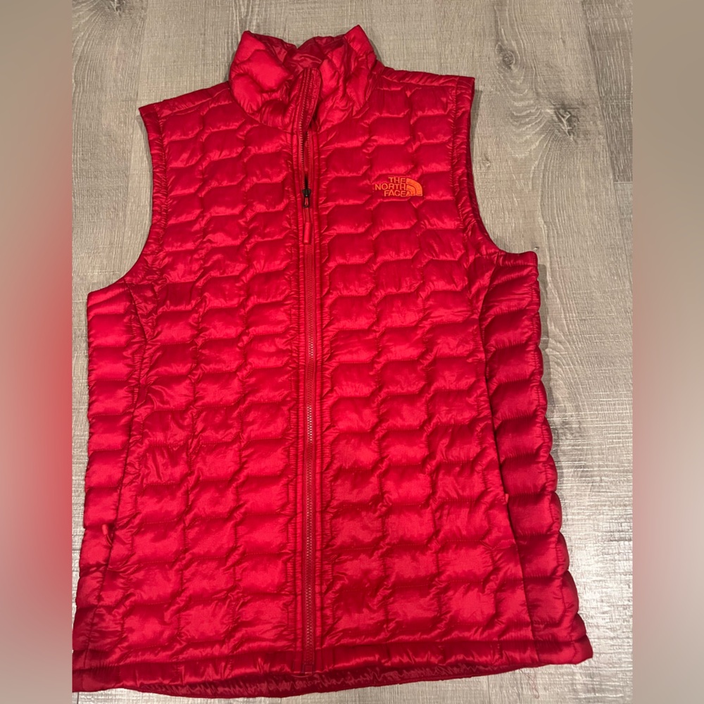 Northface red puffer vest